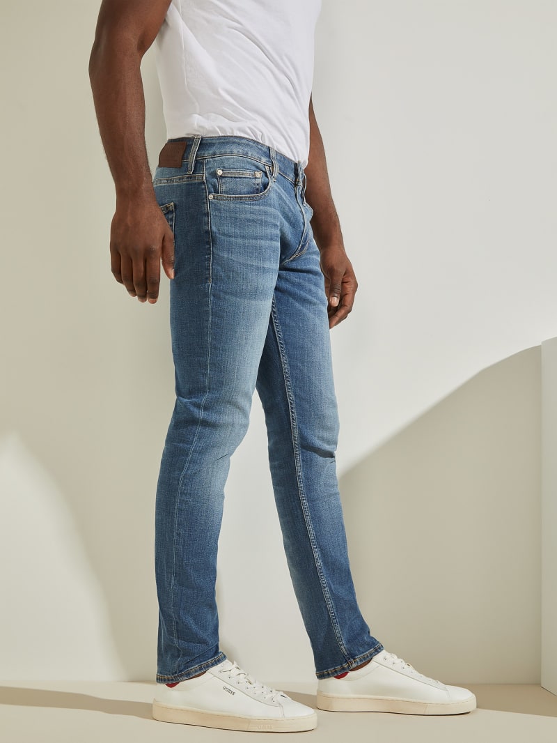 Guess Slim Tapered Jeans. 3