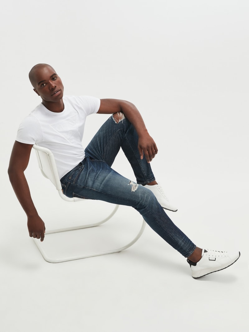 Distressed Relaxed Tapered Jeans GUESS