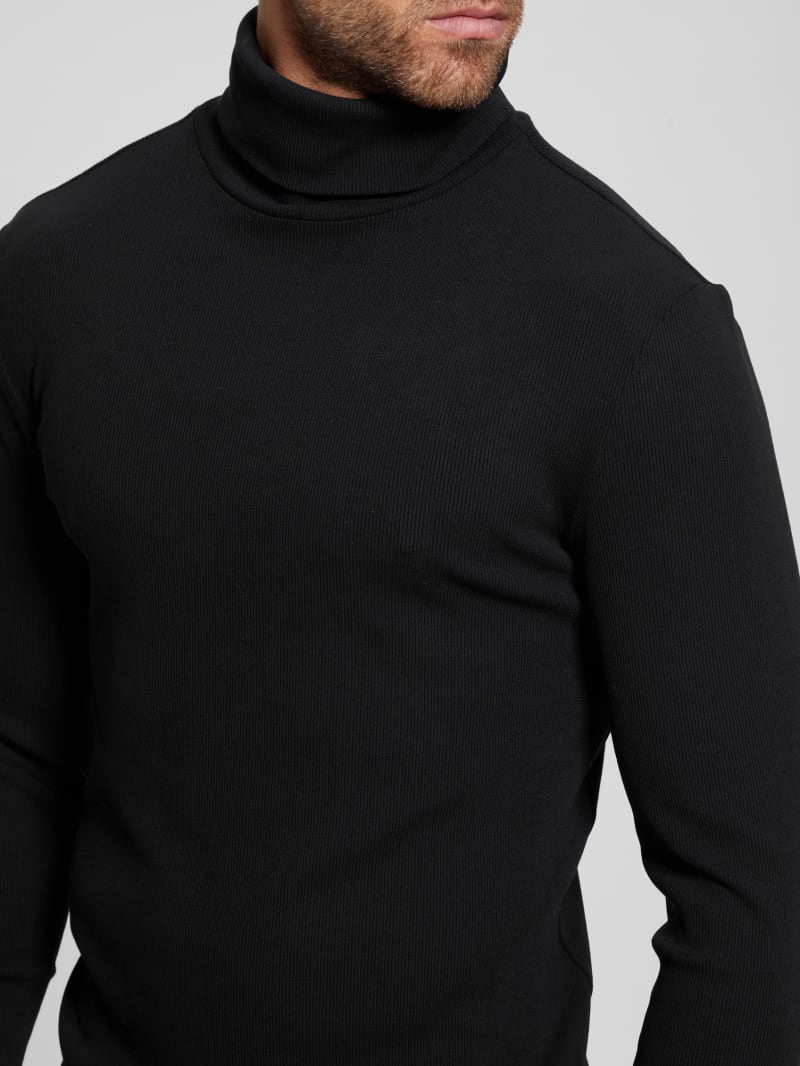 Mateo Turtleneck Tee