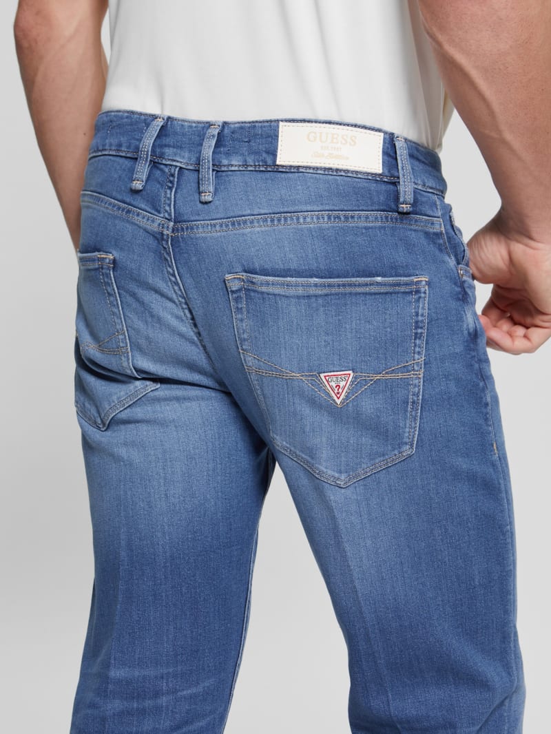 Men's Slim Straight & Regular Straight Jeans GUESS