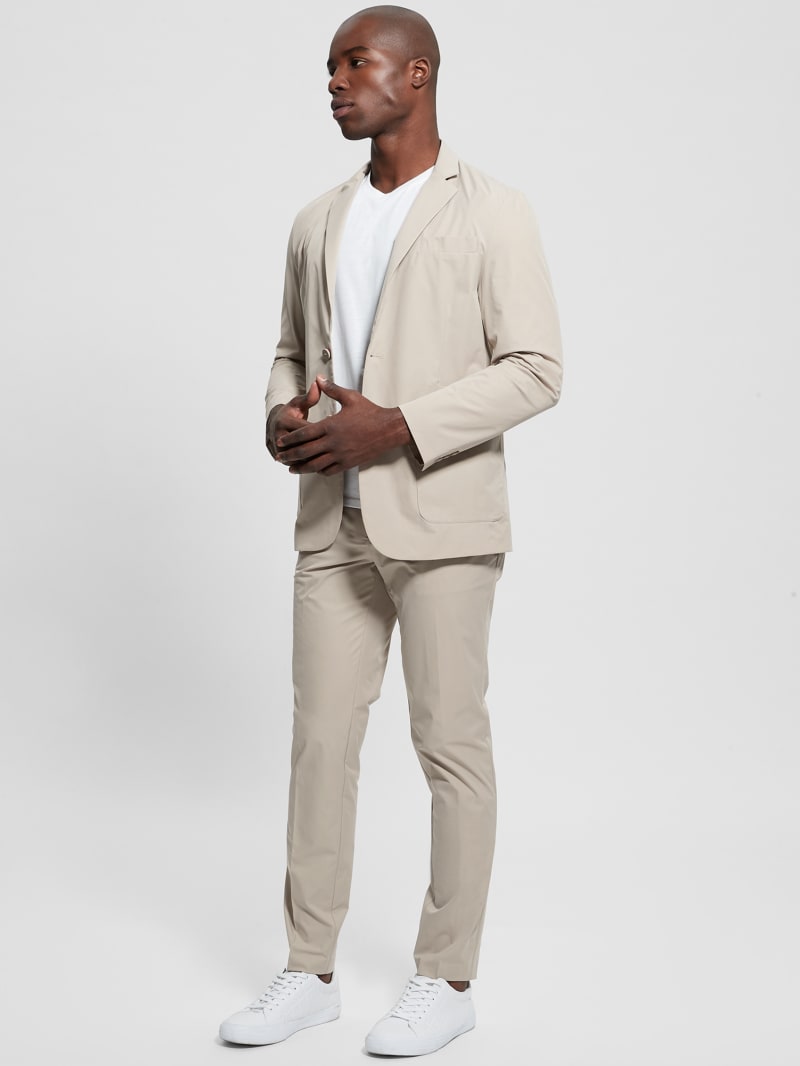 Tech-Stretch Chino Pants | GUESS