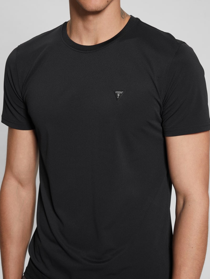 Tech-Stretch Patch Tee | GUESS