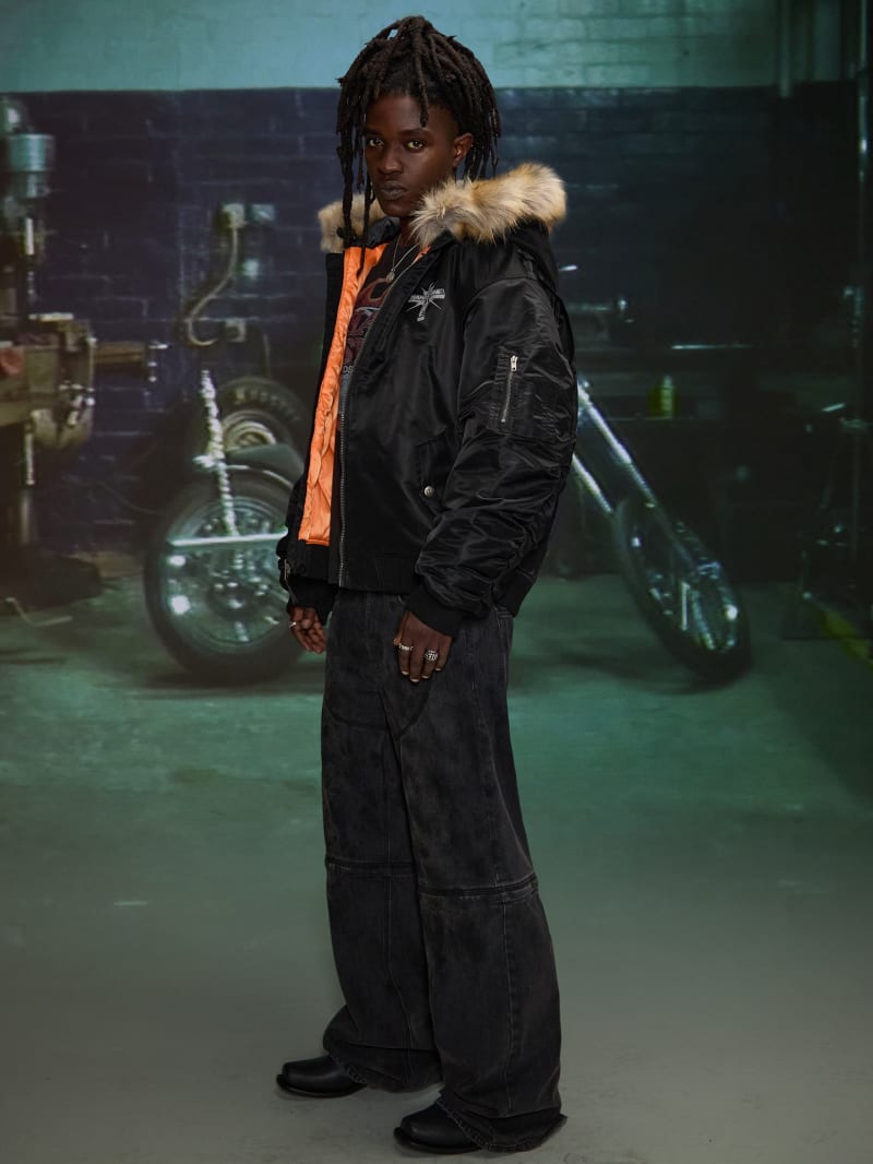 M4BL4ZWH930-JBLK-ALT3