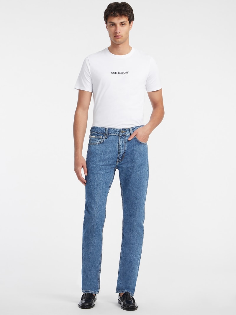 G16 Straight-Leg Jeans