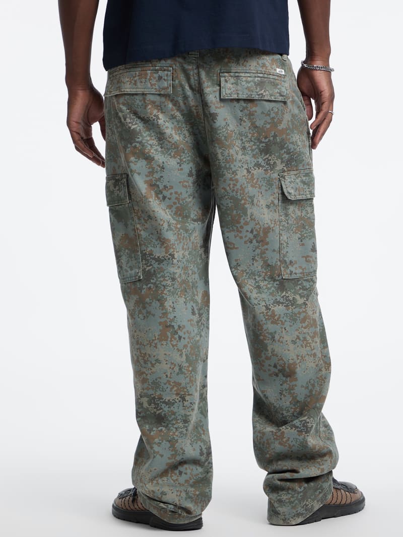 GUESS Originals Eco Twill Cargo Pants Men | GUESS Jeans®