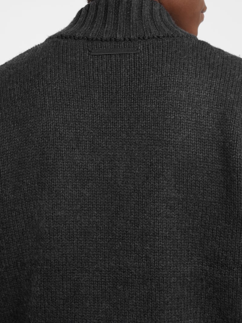 トレーナー & GUESS 楽天市場】【SALE／50%OFF】GUESS JEANS スウェット(M)Logo Emb