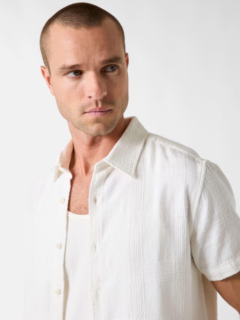 Checked texture shirt