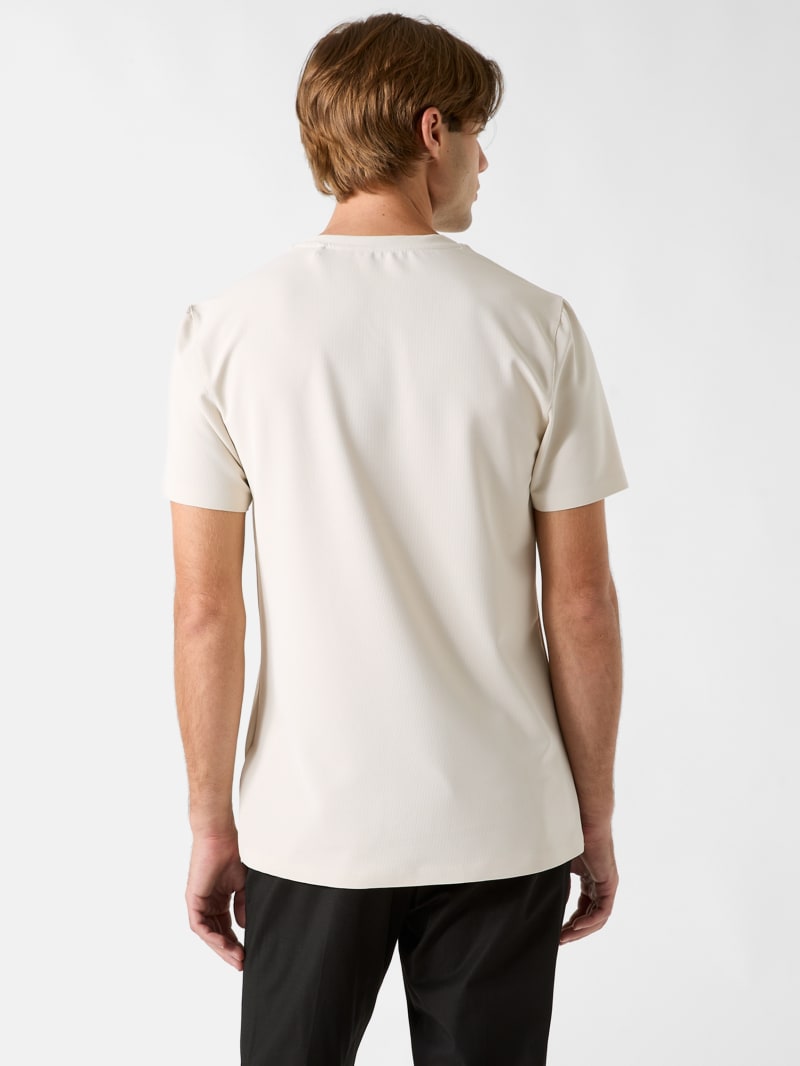 Tech stretch t-shirt - thumbnail 4