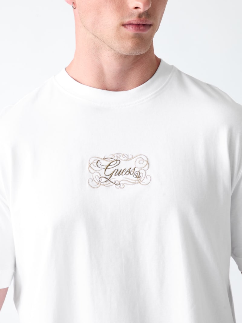 GUESS® Embroidered logo t-shirt