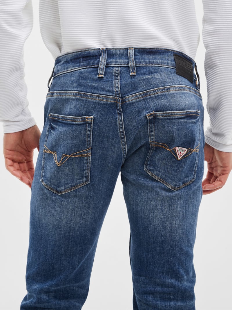 Guess men's regular straight jeans outlet