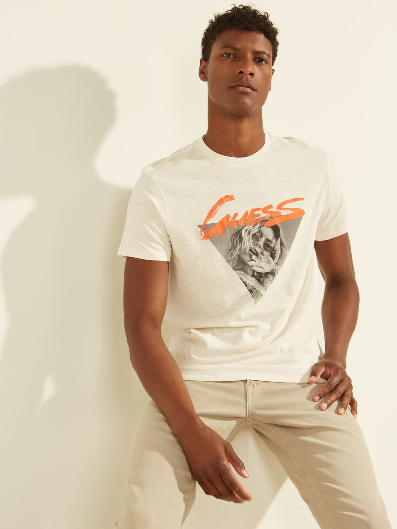 Guess Eco Icon Graphic Tee. 3