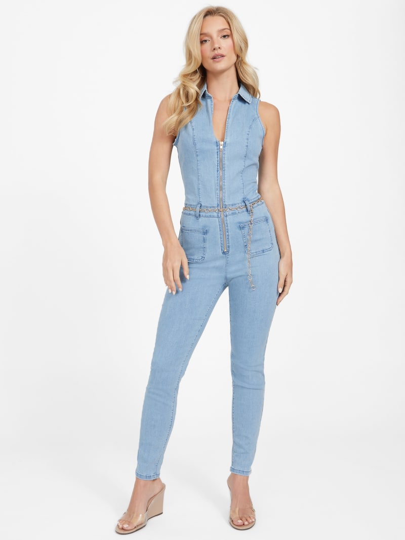 Light Wash Denim Dungaree Dress, Denim, PrettyLittleThing USA