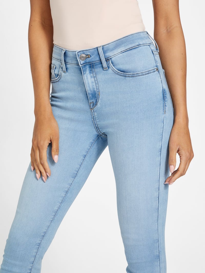 Eco Violeta Mid-Rise Capri Jeans