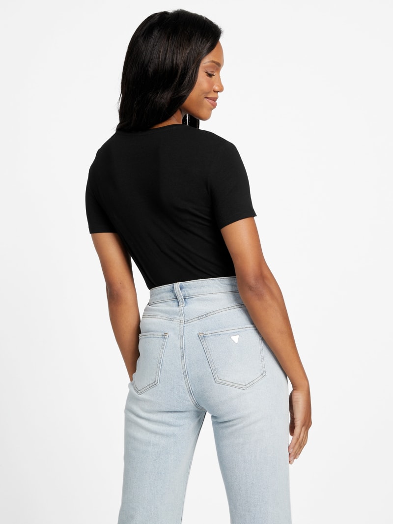 Lizza Embroidered Logo Tee | GUESS Factory