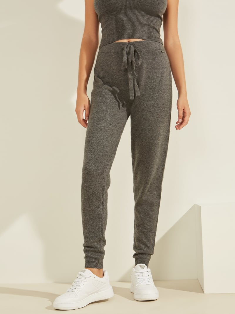 joggers with sweater