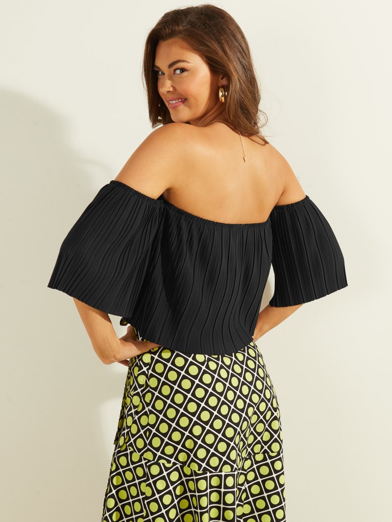 Guess Ada Off-The-Shoulder Pleated Top. 4