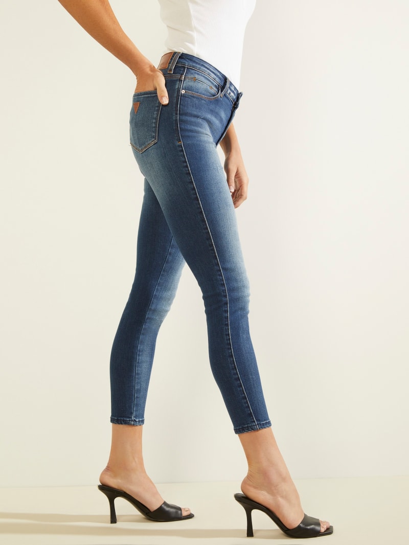 Guess Eco Cropped Sexy Curve Jeans. 3