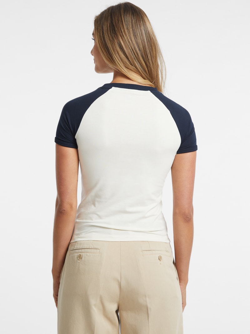 Slim Crest Logo Raglan Tee | GUESS Jeans