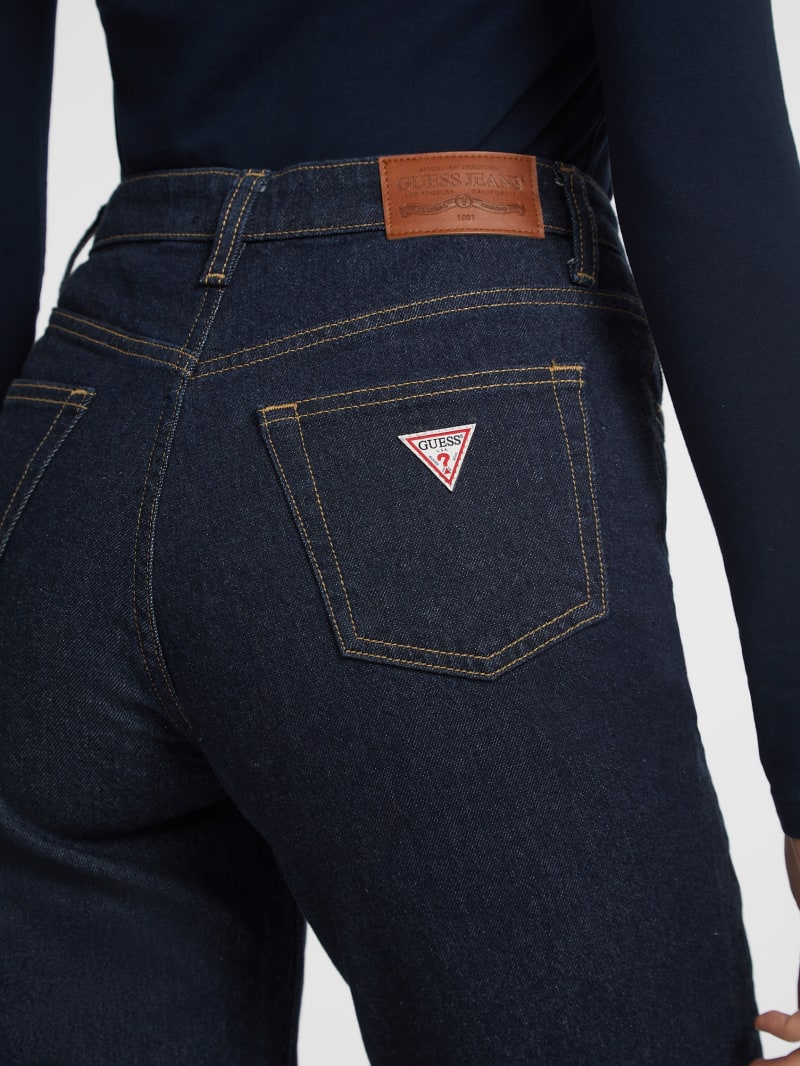 G06 Mom Jeans