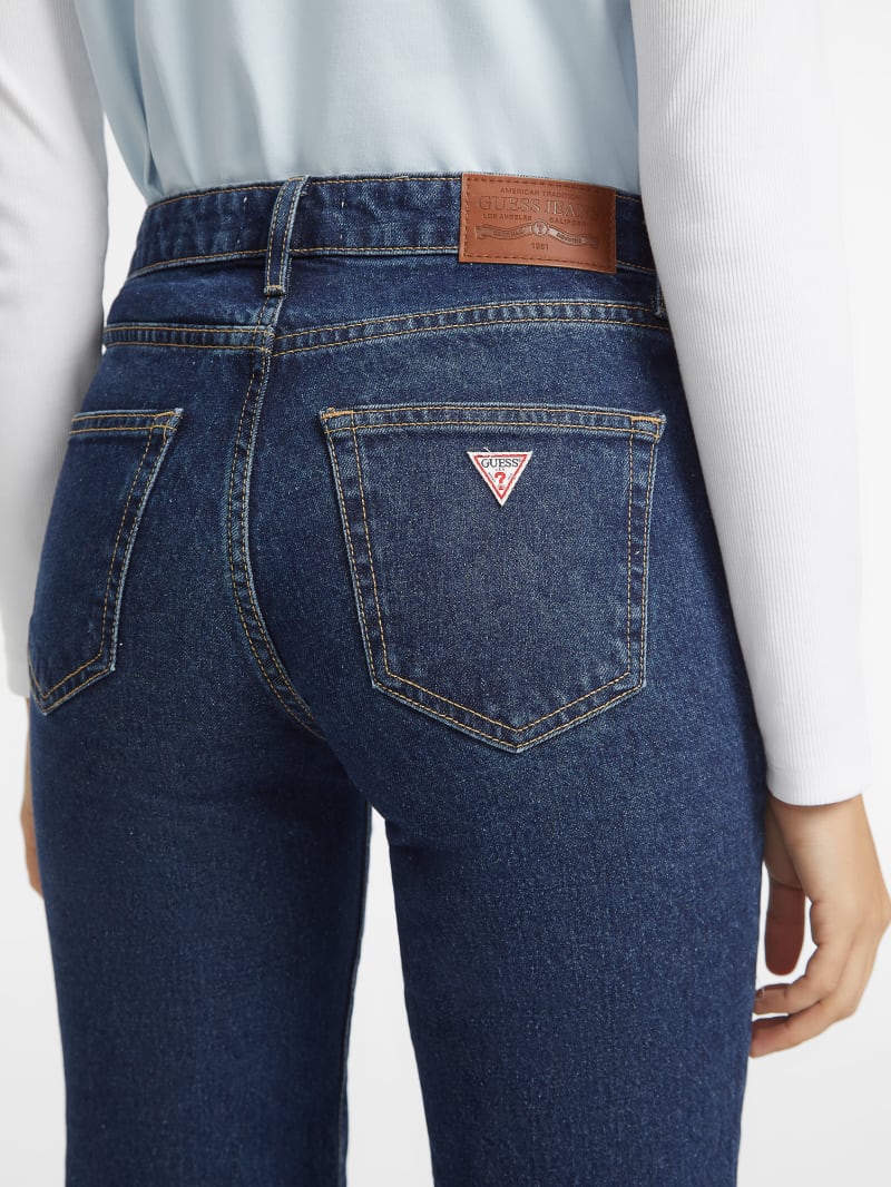 G08 Mid-Rise Straight Jeans