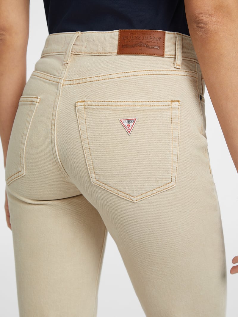 G08 Mid-Rise Straight Jeans