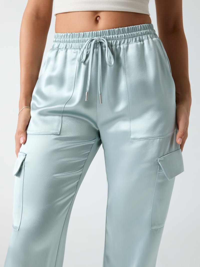 Slim fit cargo joggers