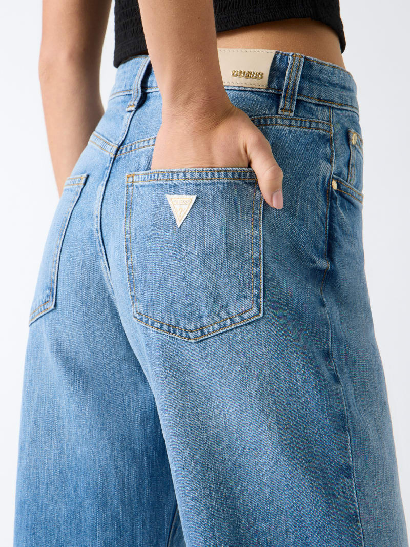 Mom jeans