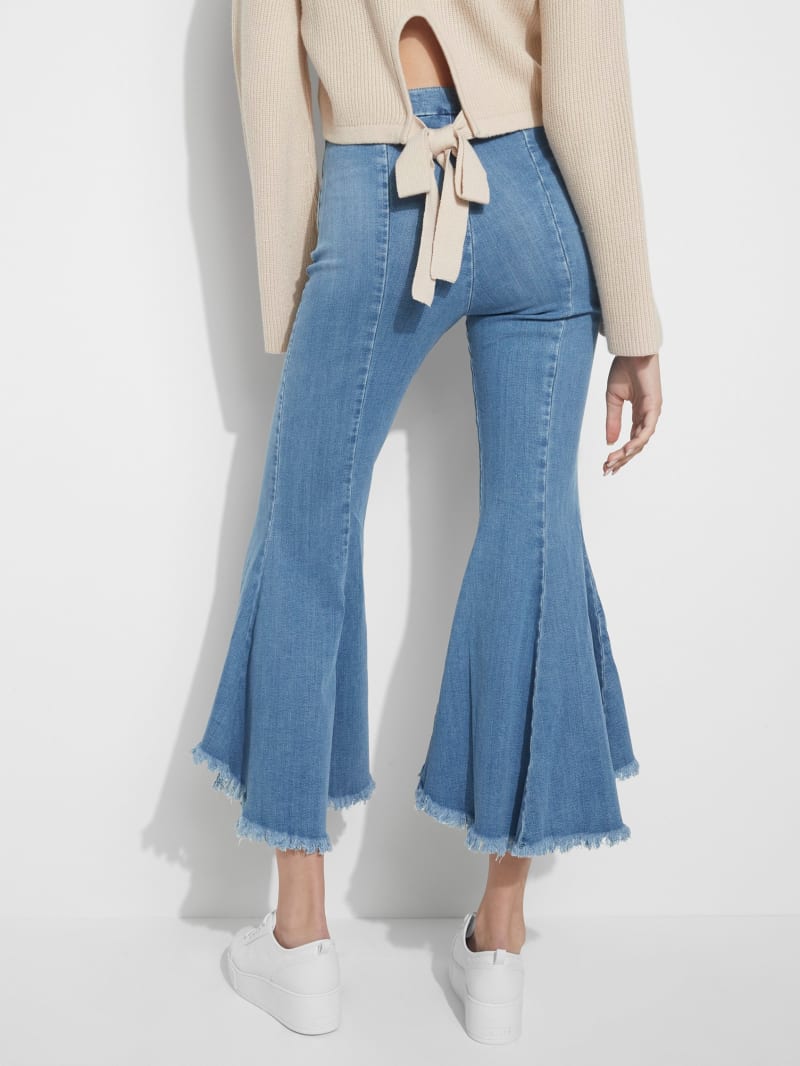 Sofia Jeans Bottoms Are the Denim Equivalent of Palazzo Pants