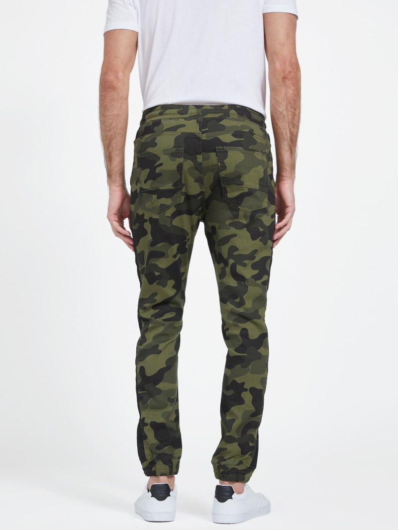 Guess camo pants hotsell