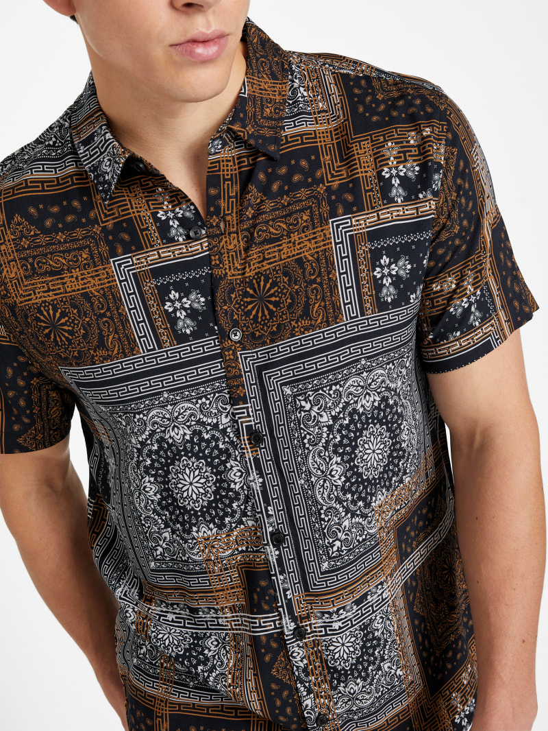 Men Bandana Print Short Sleeve Shirt