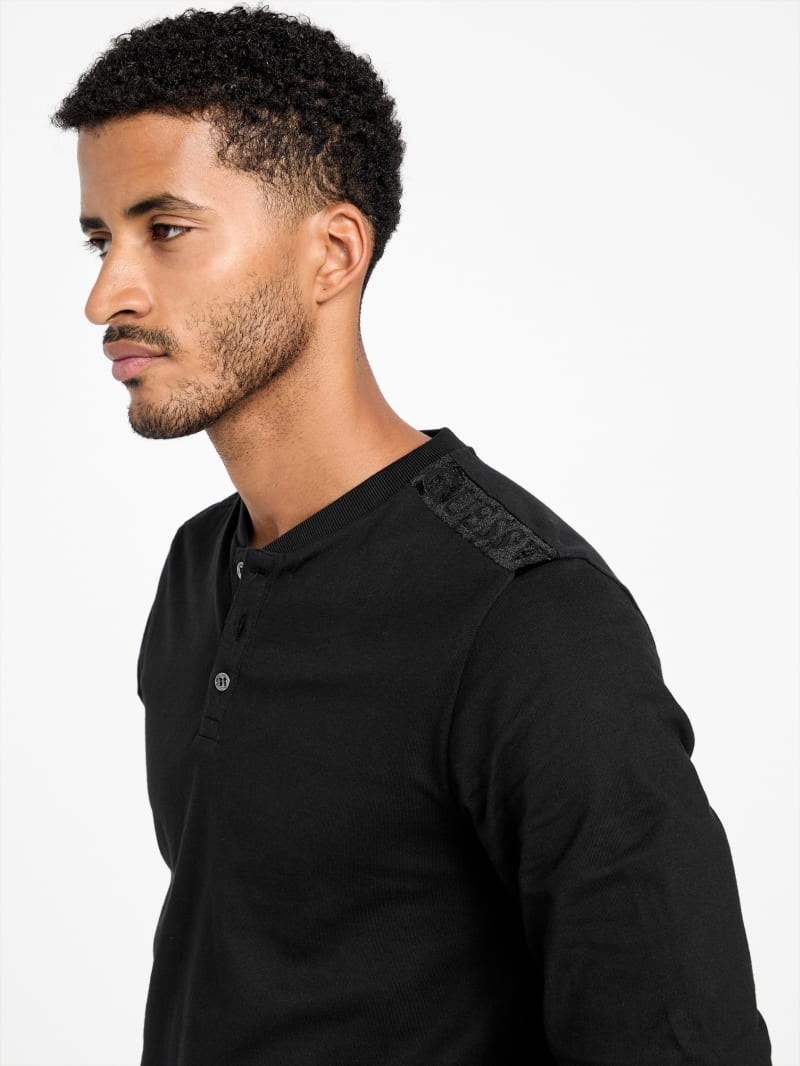 Rickor Logo-Tape Henley Tee