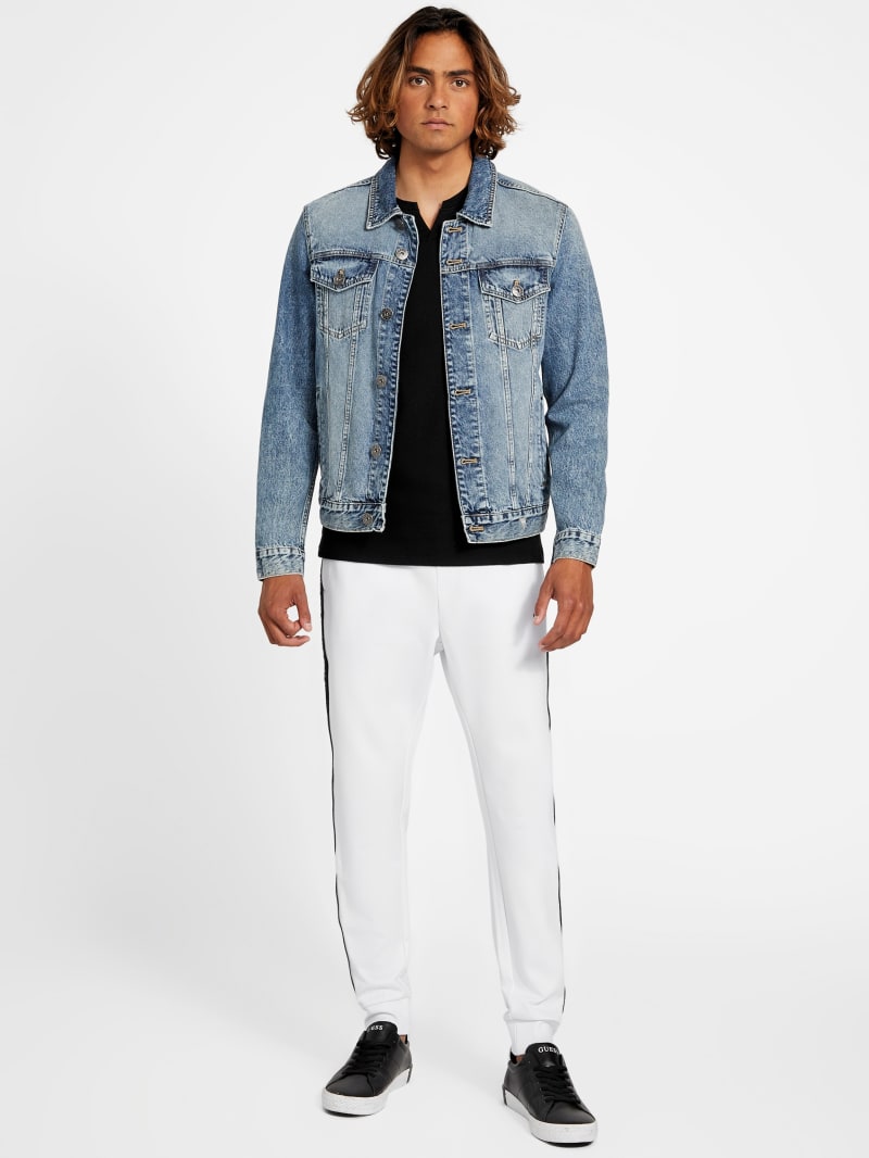 Mateo Logo-Tape Joggers | GUESS Factory