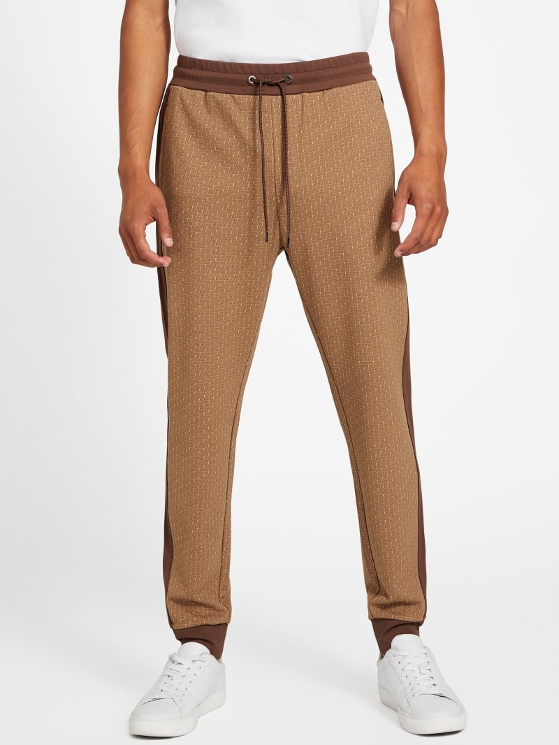 Mateo Logo Active Joggers | GUESS Factory Ca