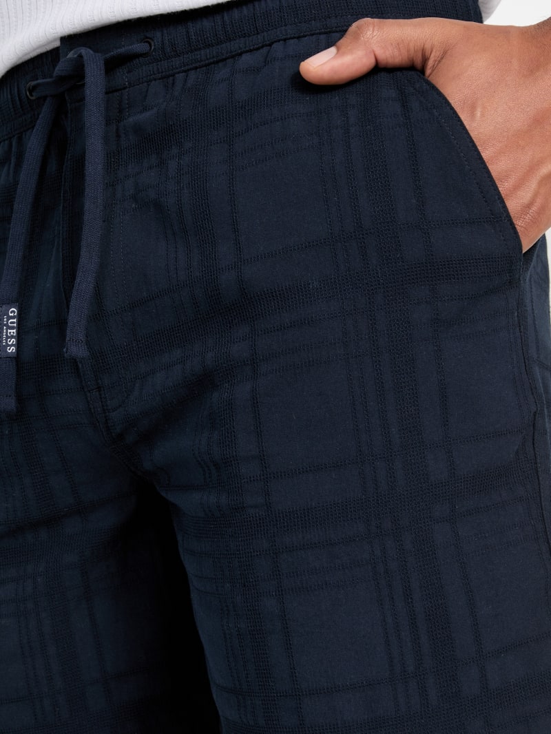 Zain Plaid Shorts | GUESS Factory