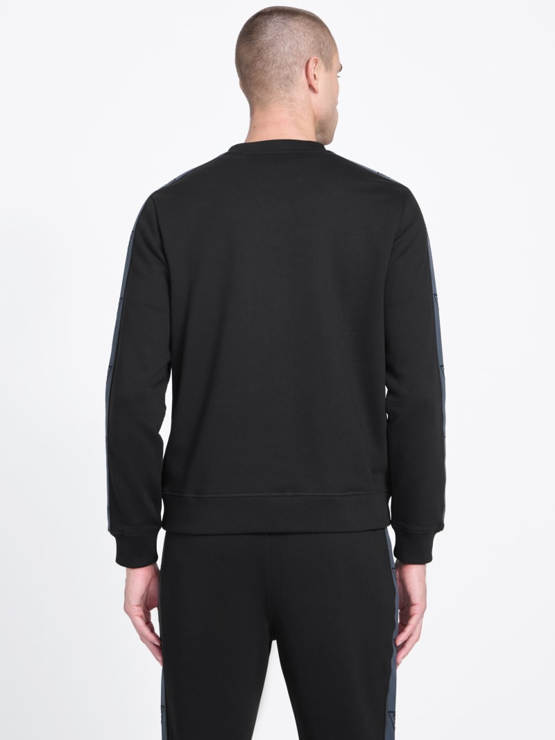 Chase Crewneck Long-Sleeve Active Top | GUESS Factory