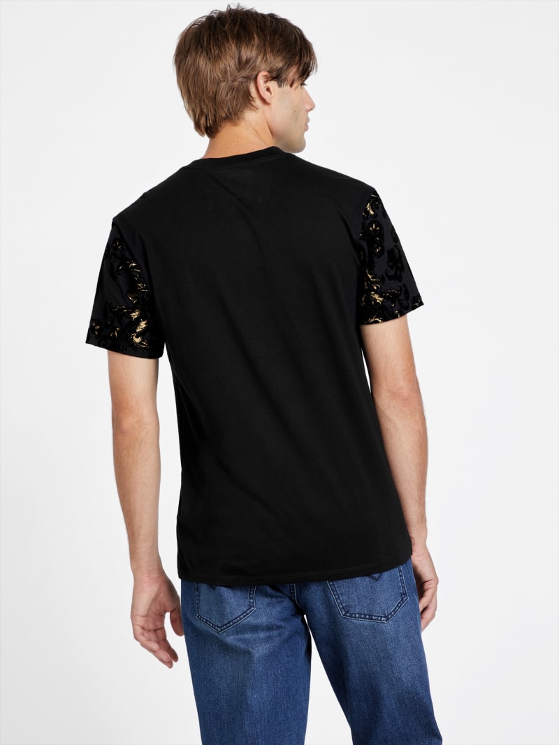 Artel Printed V-Neck Tee