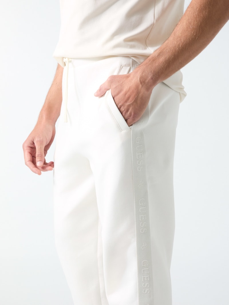 Logo joggers