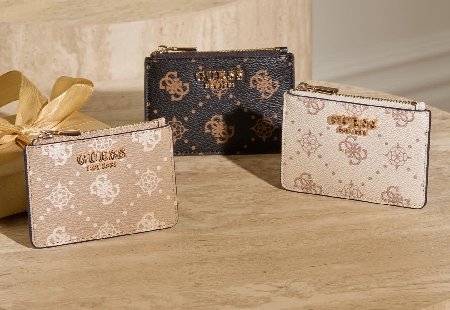 GUESS, women, gifts, small gifts