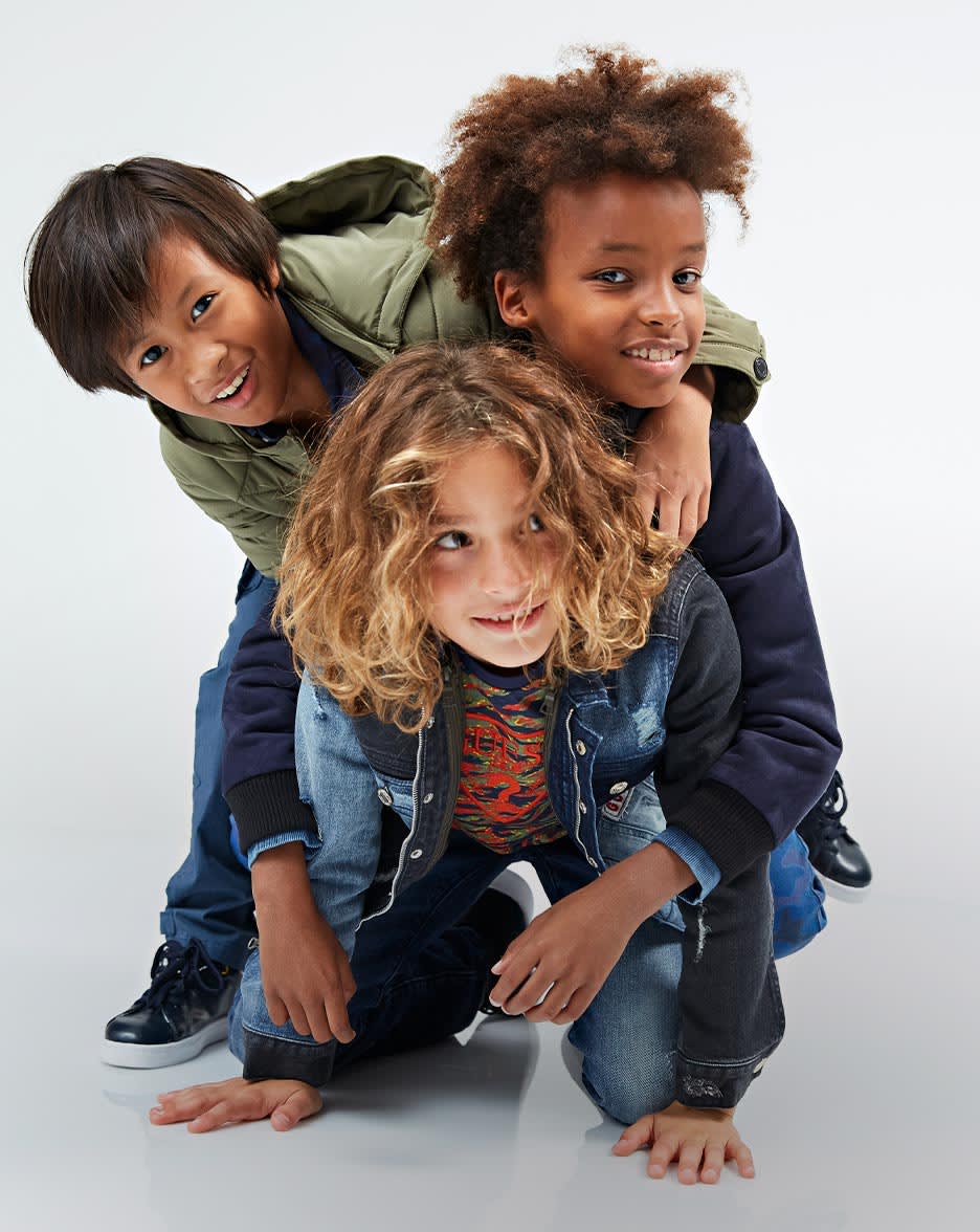 Abbigliamento Per Bambini Da 0 A 16 Anni Guess Kids