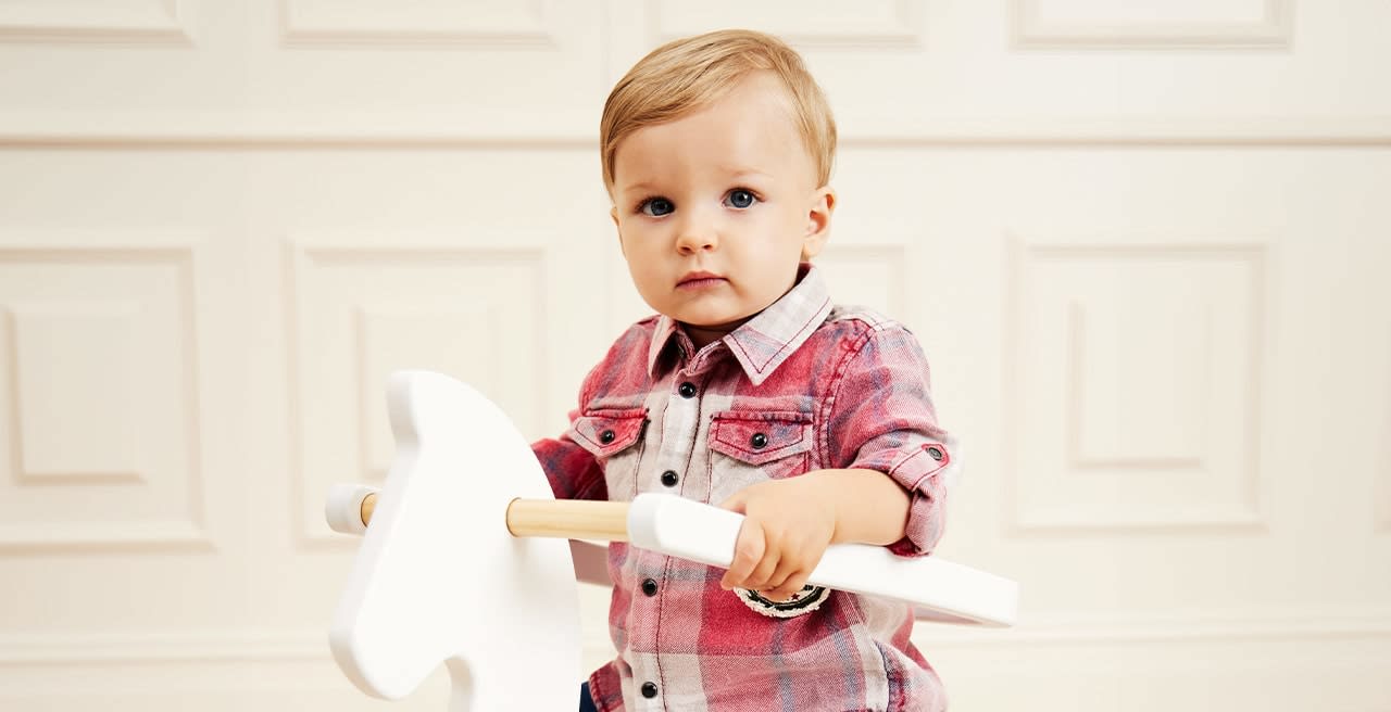 GUESS Kids New Collection New Born for Him