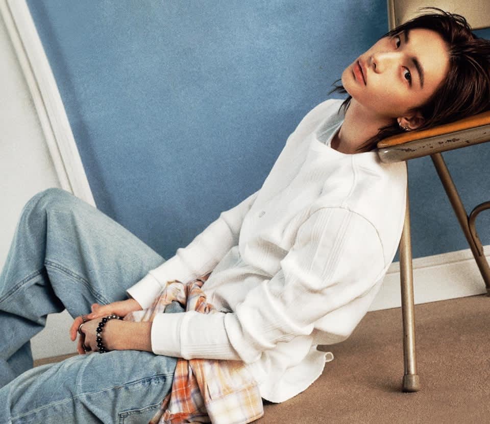 Guess Jeans x Hyunjin: Discover the New Collection