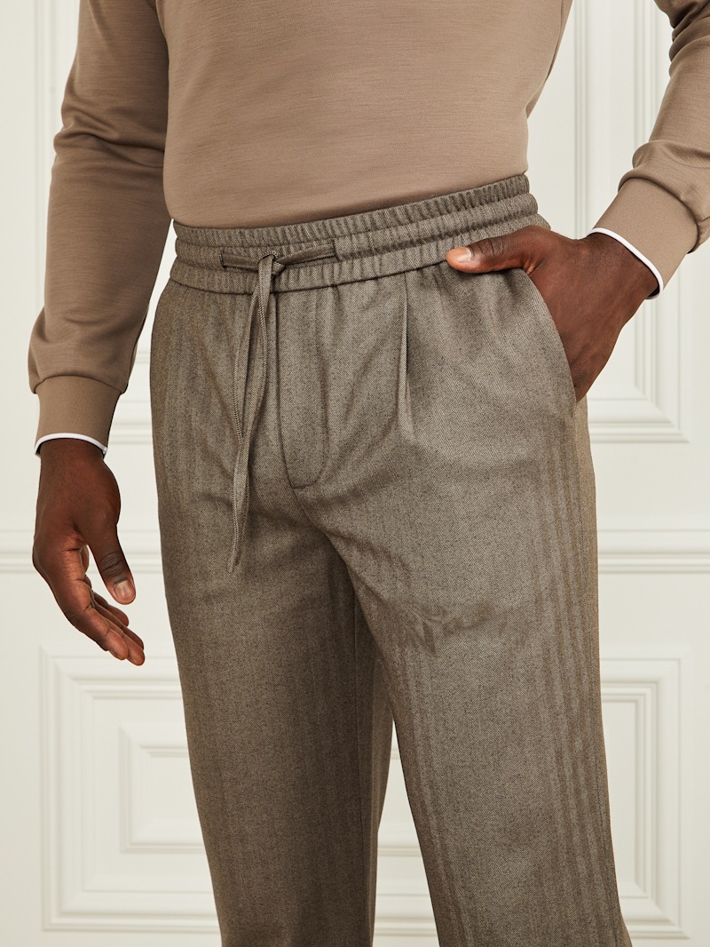 Daniel Regular Tapered Pant | GUESS