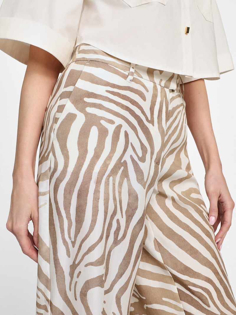 【THEAIRTOWN】gisele short pants(3 color) 正規品 韓国 人気 Gold-shimmer Linen-blend Wide-leg Pant For Women | Factory