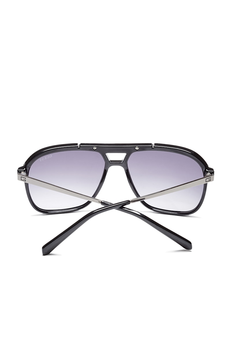 Oversized Navigator Sunglasses | GUESS Factory