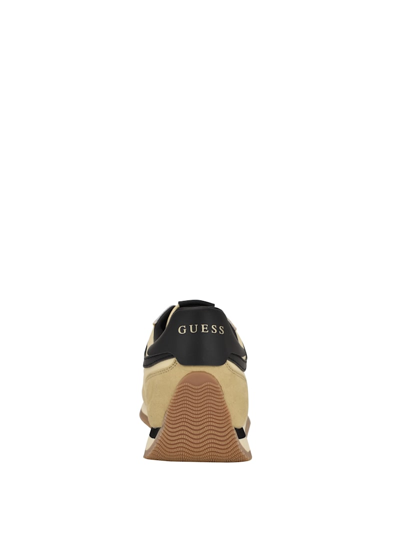 Skroll Signature G Sneakers | GUESS