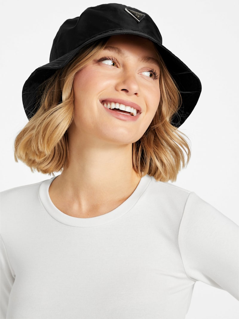 ★★Guess★★ GUESS LOGO BUCKET HAT NO1AE211 Nylon Logo Bucket Hat | GUESS Factory