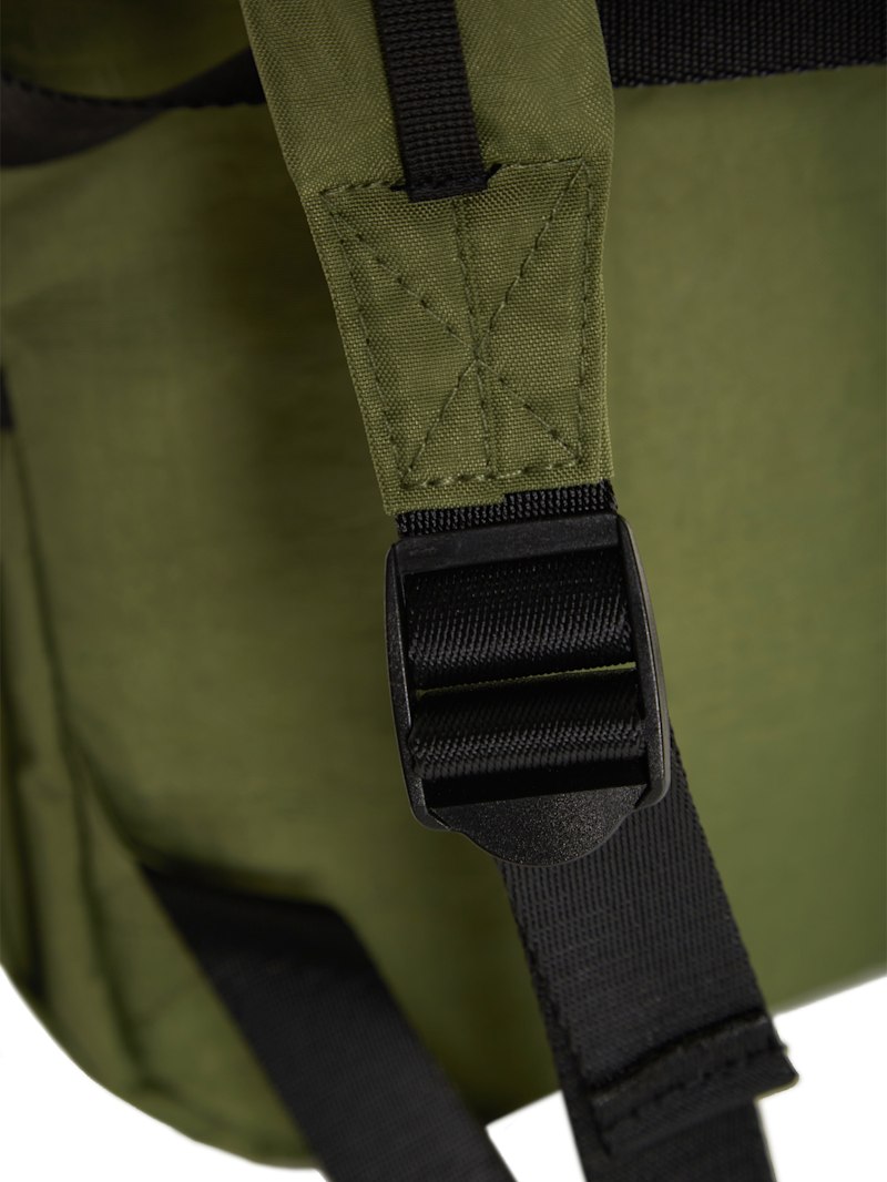 GUESS オリーブグリーン リュック GUESS Originals Nylon Sports Backpack | GUESS
