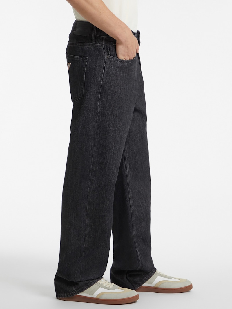 GUESS★Men's_ブラックレギュラーテーパード Cool Guy Faux Leather Jeans