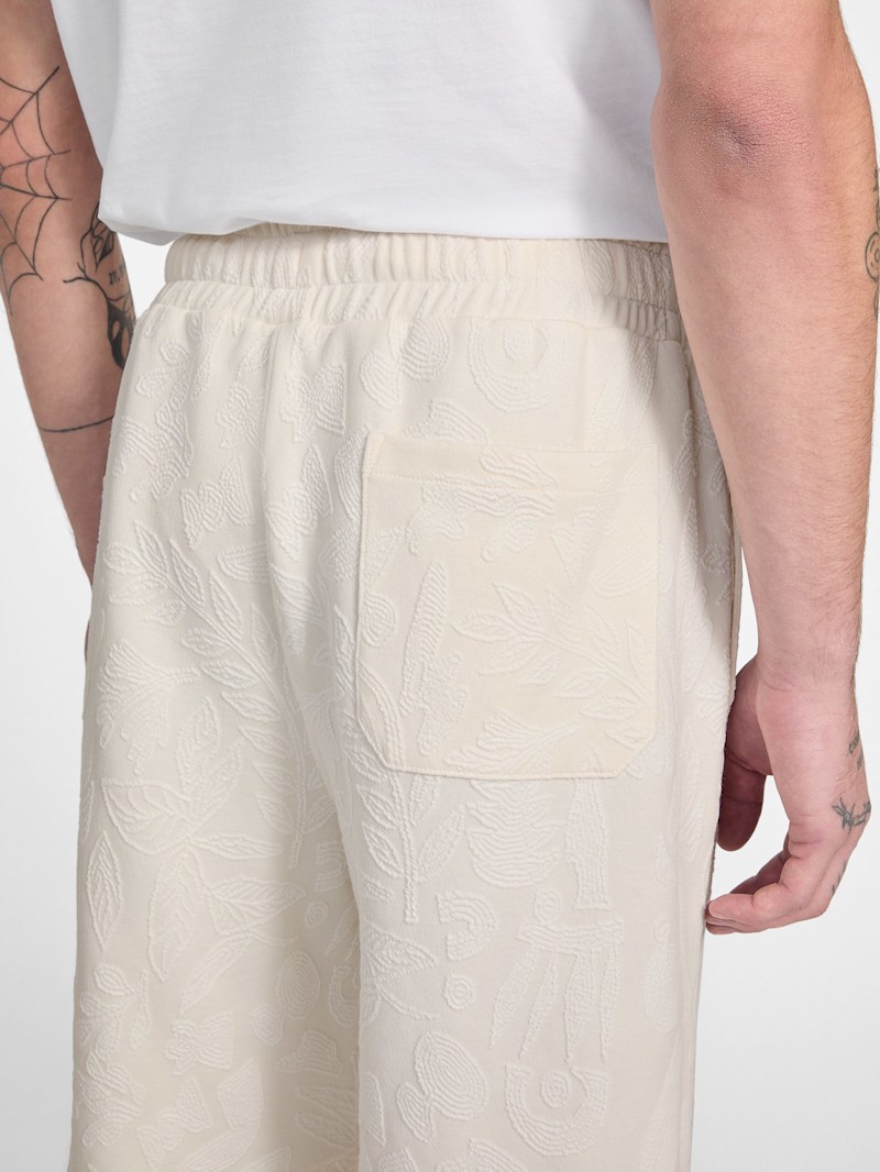 Jacquard Foliage Shorts | GUESS Canada