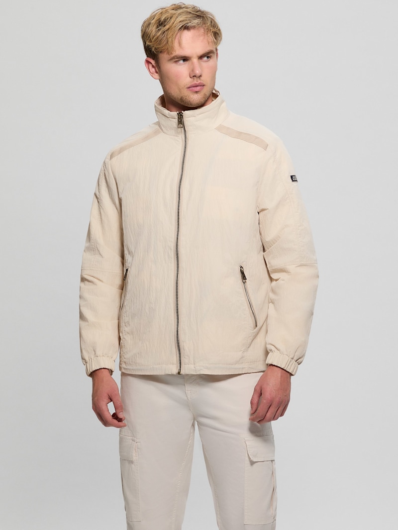 BRIEFING WIND & RAIN BLOUSON（BEIGE／M） Marine Windbreaker | GUESS